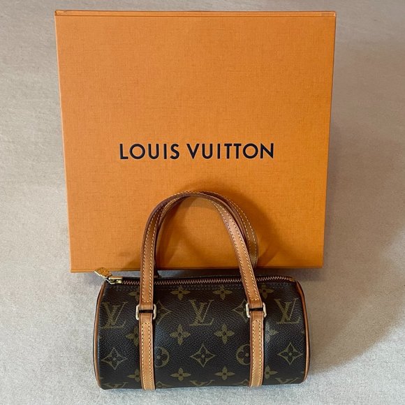 Louis Vuitton Handbags - LOUIS VUITTON Papillon 19 Bag 🦄